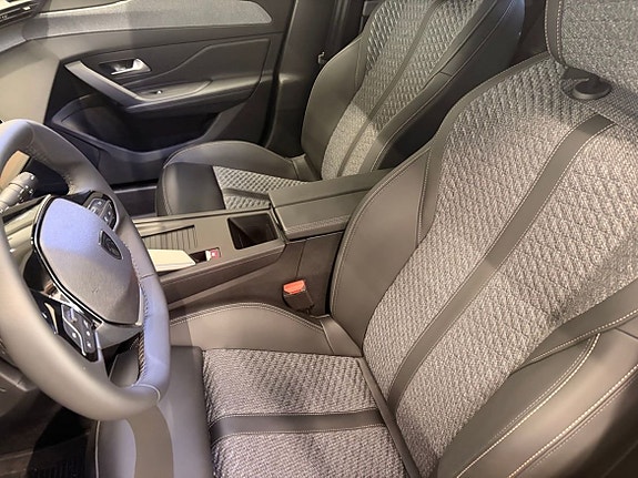 Peugeot 308 SW 6 of 29