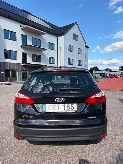 Ford Focus 4 of 6