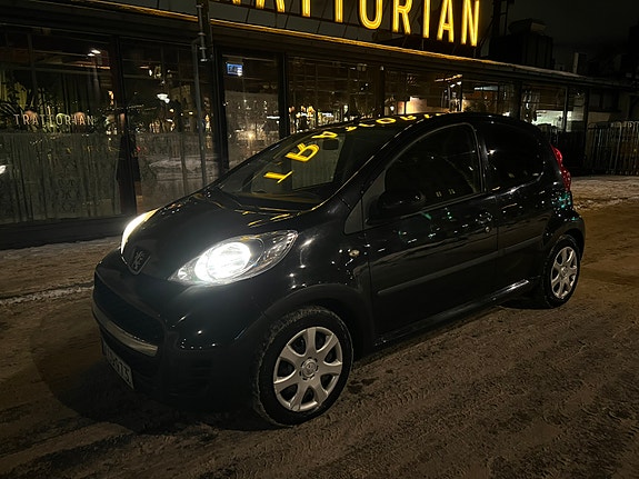 Peugeot 107 2 of 11