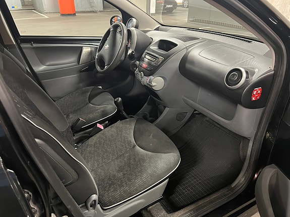 Peugeot 107 9 of 11