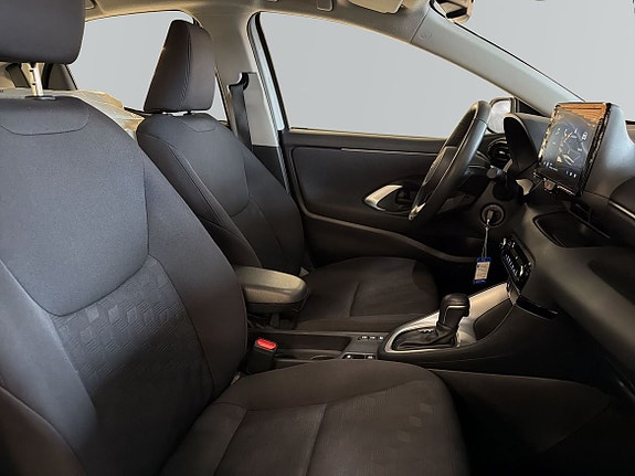 Toyota Yaris 6 of 12