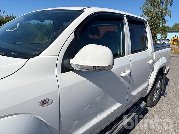 Volkswagen Amarok 11 of 14