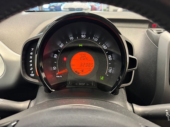 Toyota Aygo 13 of 18