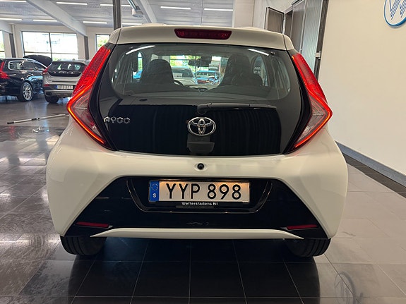 Toyota Aygo 6 of 18