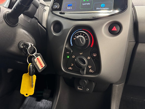 Toyota Aygo 16 of 18