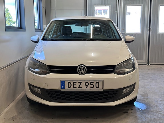 Volkswagen Polo 2 of 13