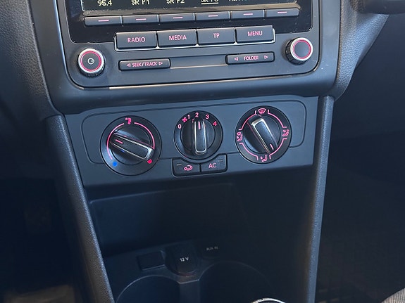 Volkswagen Polo 13 of 13