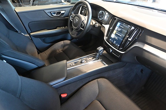 Volvo V60 10 of 24