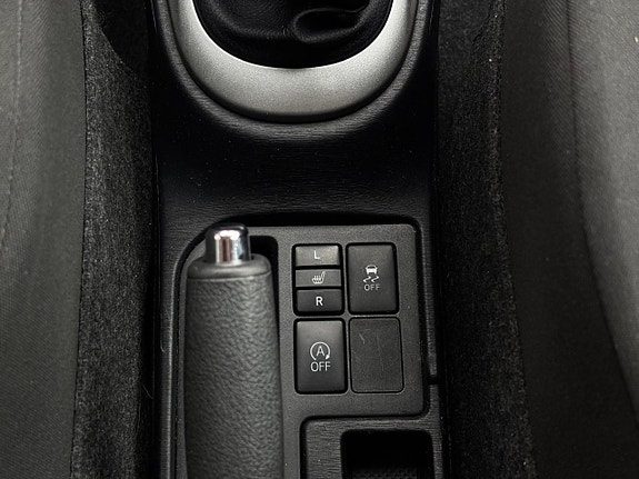 Toyota Yaris 20 of 20
