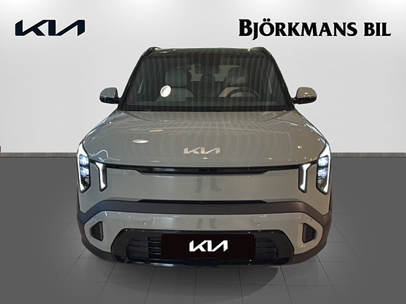 Kia EV2 2 of 18