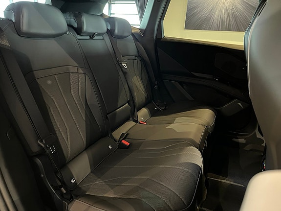 BMW iX3 20 of 23