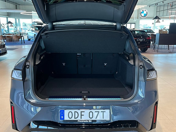 BMW iX3 22 of 23
