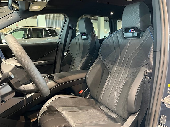 BMW iX3 7 of 23