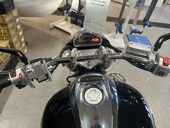 Suzuki VZ1500 6 of 6