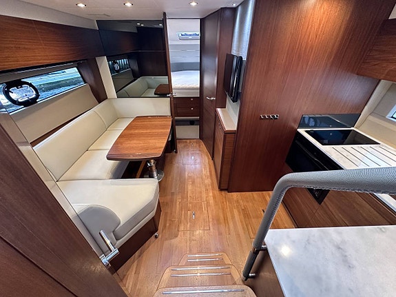 Princess V40 Sunbed (2018) 4 of 12
