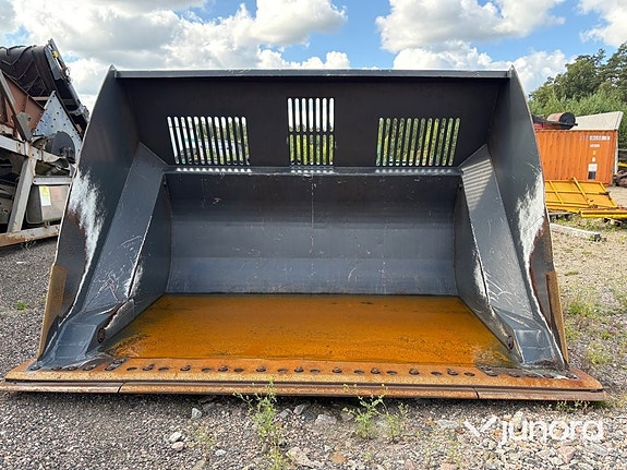 Högtippande flisskopa UFO Stora BM 9 of 22