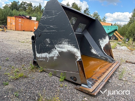 Högtippande flisskopa UFO Stora BM 8 of 22