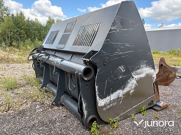 Högtippande flisskopa UFO Stora BM 6 of 22