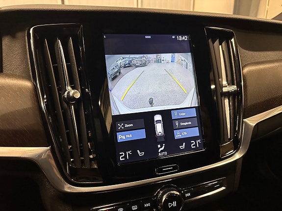 Volvo V90 Cross Country 28 of 30
