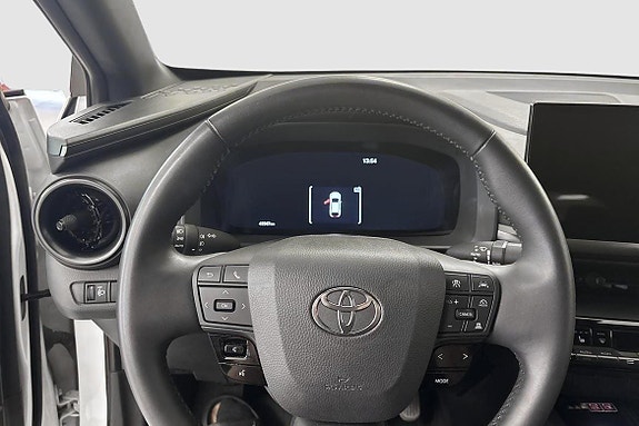 Toyota C-HR 11 of 12