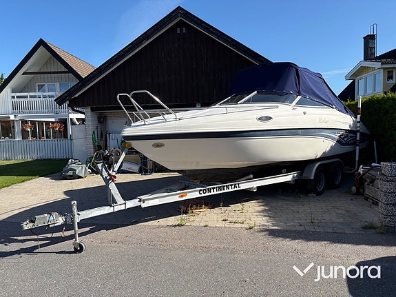 Båt Rinker Captiva 232 Liberty Edition