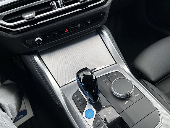 BMW i4 16 of 20