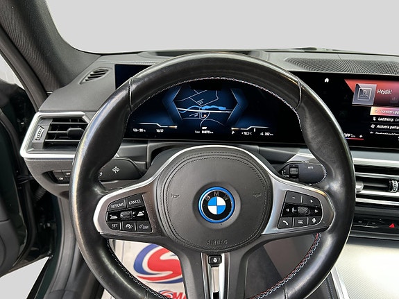 BMW i4 11 of 20
