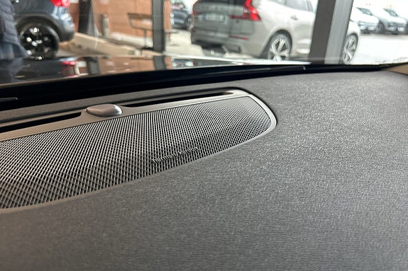 Volvo V90 23 of 26