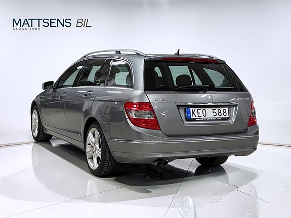 Mercedes-Benz C180 18 of 23