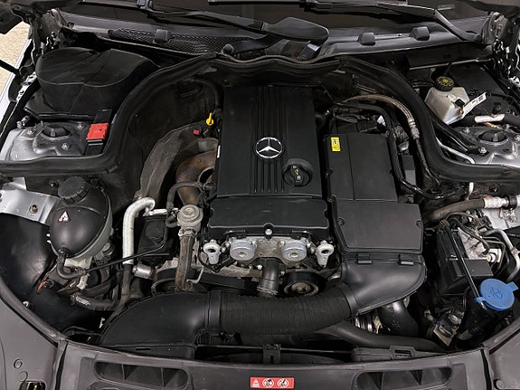 Mercedes-Benz C180 3 of 23