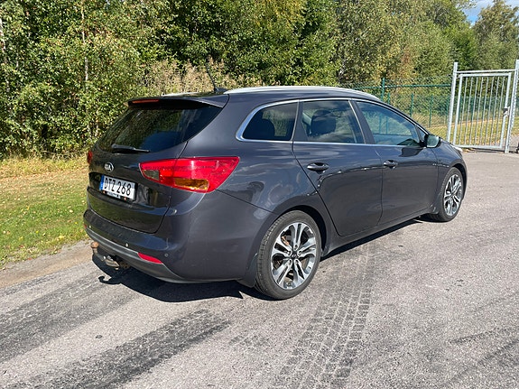 Kia Ceed 2 of 4