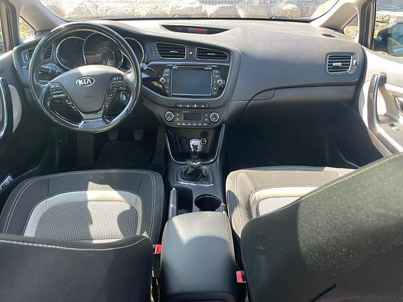 Kia Ceed 3 of 4