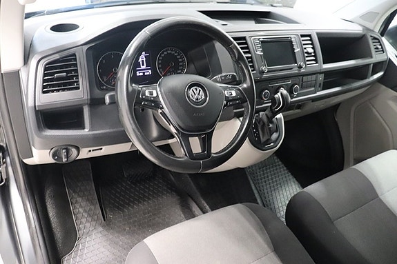 Volkswagen Transporter 9 of 10
