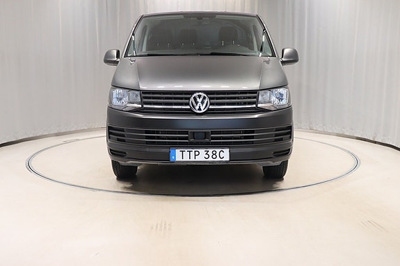 Volkswagen Transporter 2 of 10