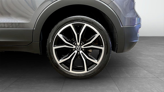 Volkswagen T-Cross 6 of 19