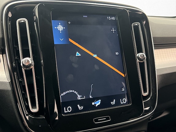 Volvo XC40 18 of 30