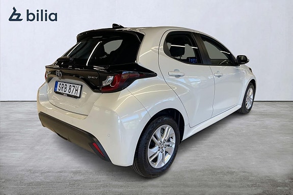 Toyota Yaris 19 of 21
