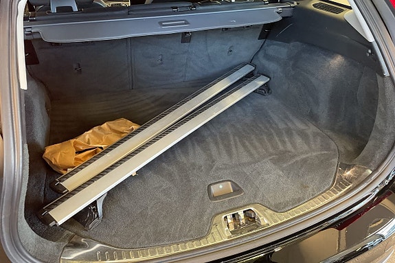 Volvo V60 Cross Country 11 of 16