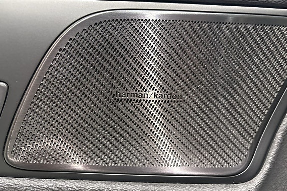Volvo V60 13 of 19