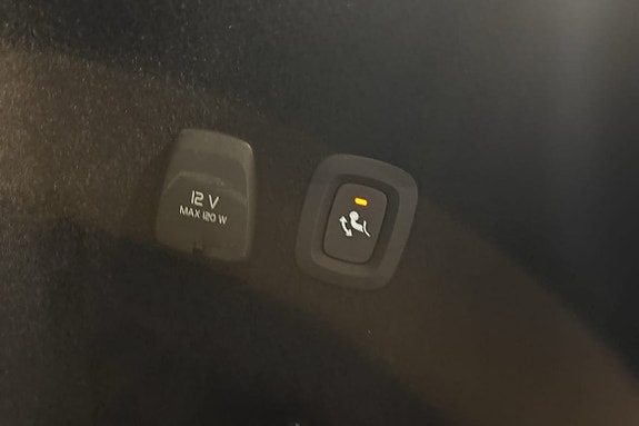 Volvo V60 16 of 19