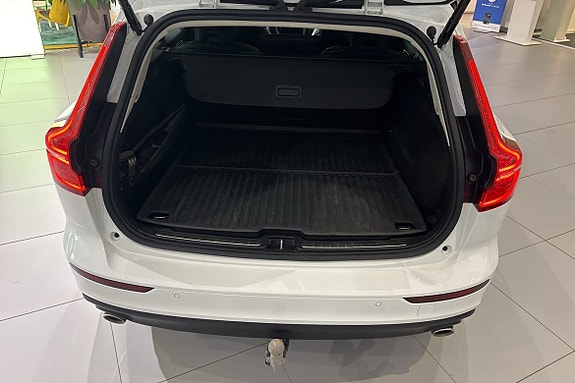 Volvo V60 17 of 19