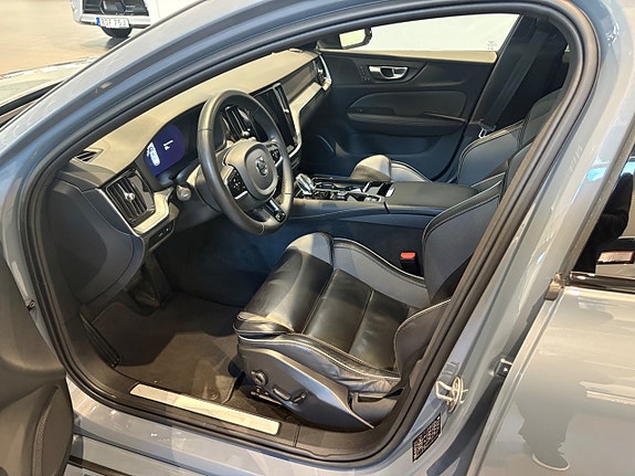 Volvo V60 10 of 20