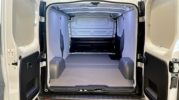 Nissan Primastar 10 of 17