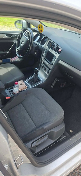 Volkswagen Golf VII 7 of 10