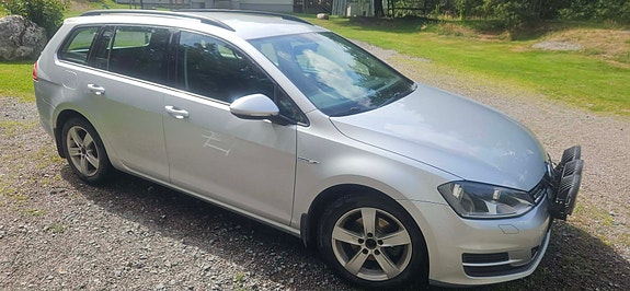 Volkswagen Golf VII 4 of 10