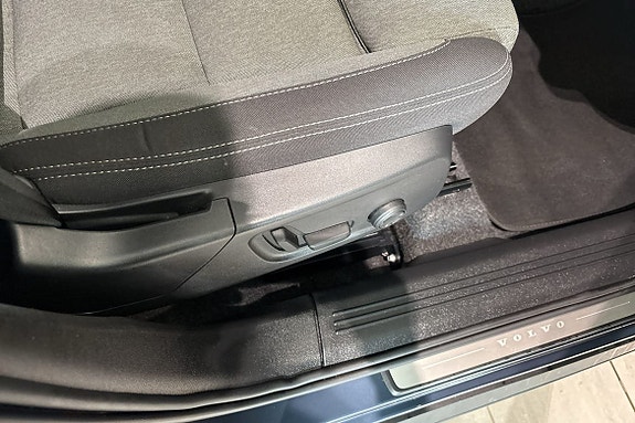 Volvo XC40 20 of 30