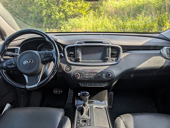 Kia Sorento 5 of 11