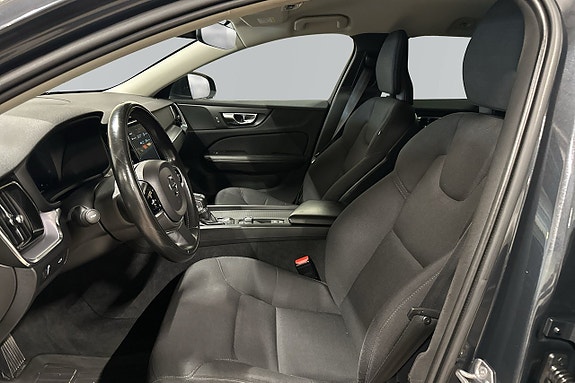 Volvo V60 Cross Country 5 of 6