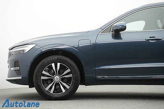 Volvo XC60 13 of 30