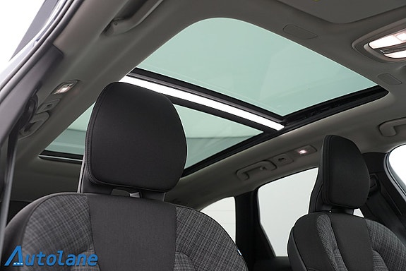 Volvo XC60 18 of 30